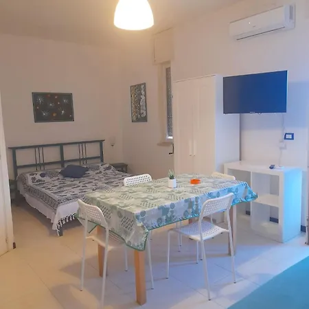 Elizabeth In Baia Verde Apartment